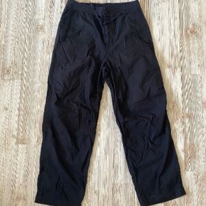 Black cargo pants size medium, oversize fit, baggy cargo pants